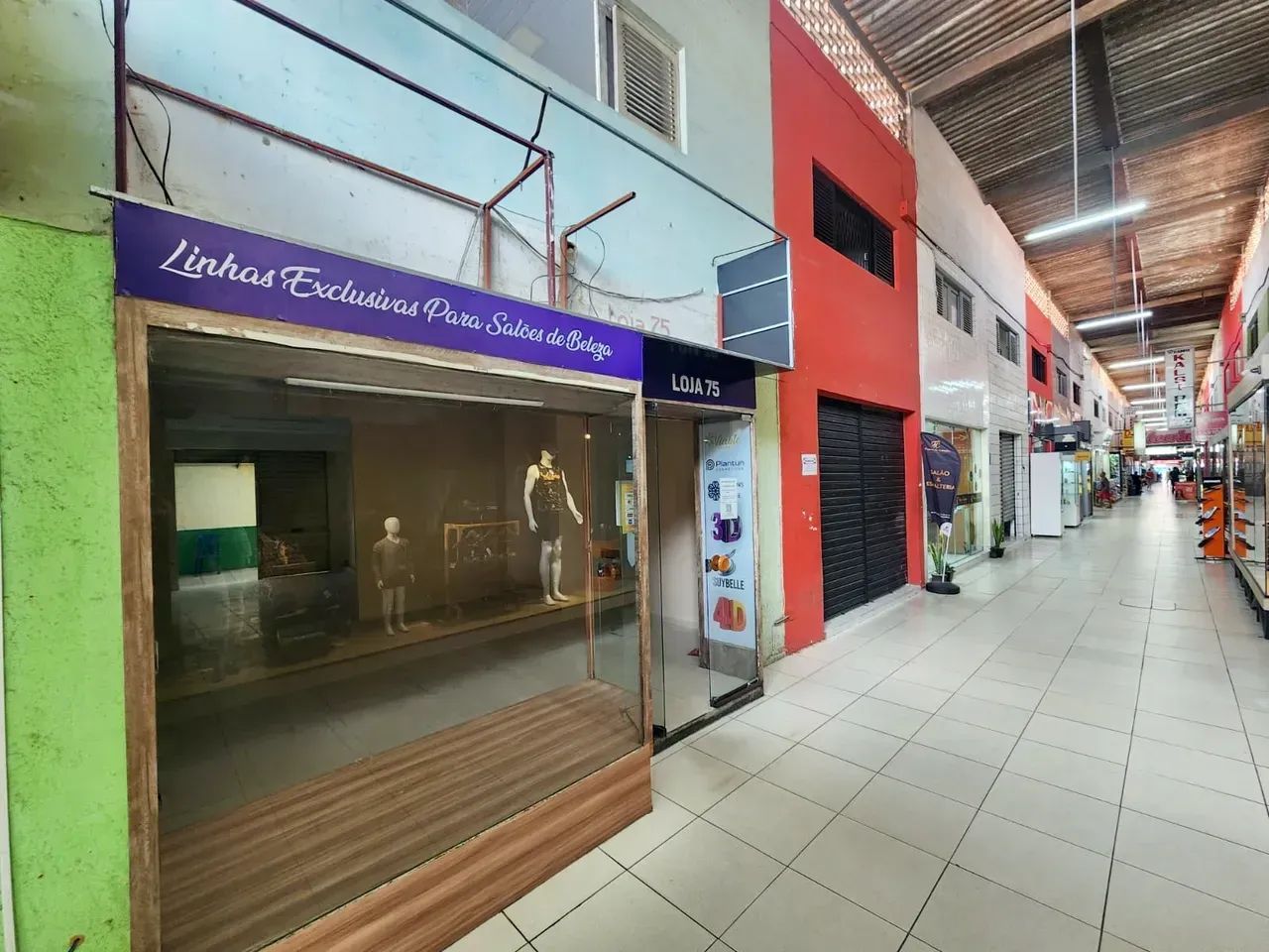 Lojas para venda no Centro comercial com   73m² em Alecrim - Natal - RN