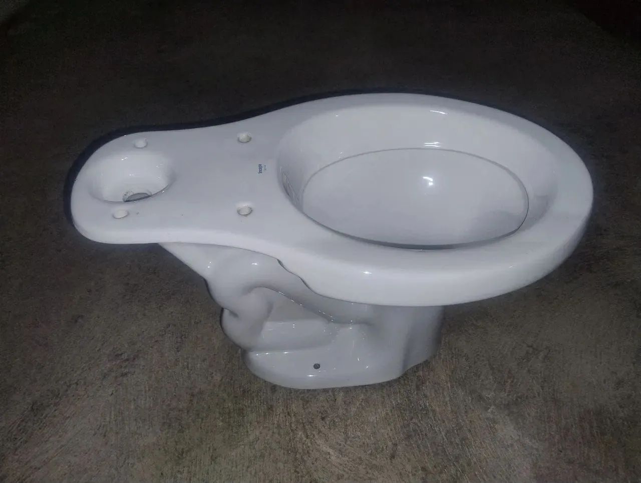 Pia caixa acoplada mictório e sanitário  - Foto 2