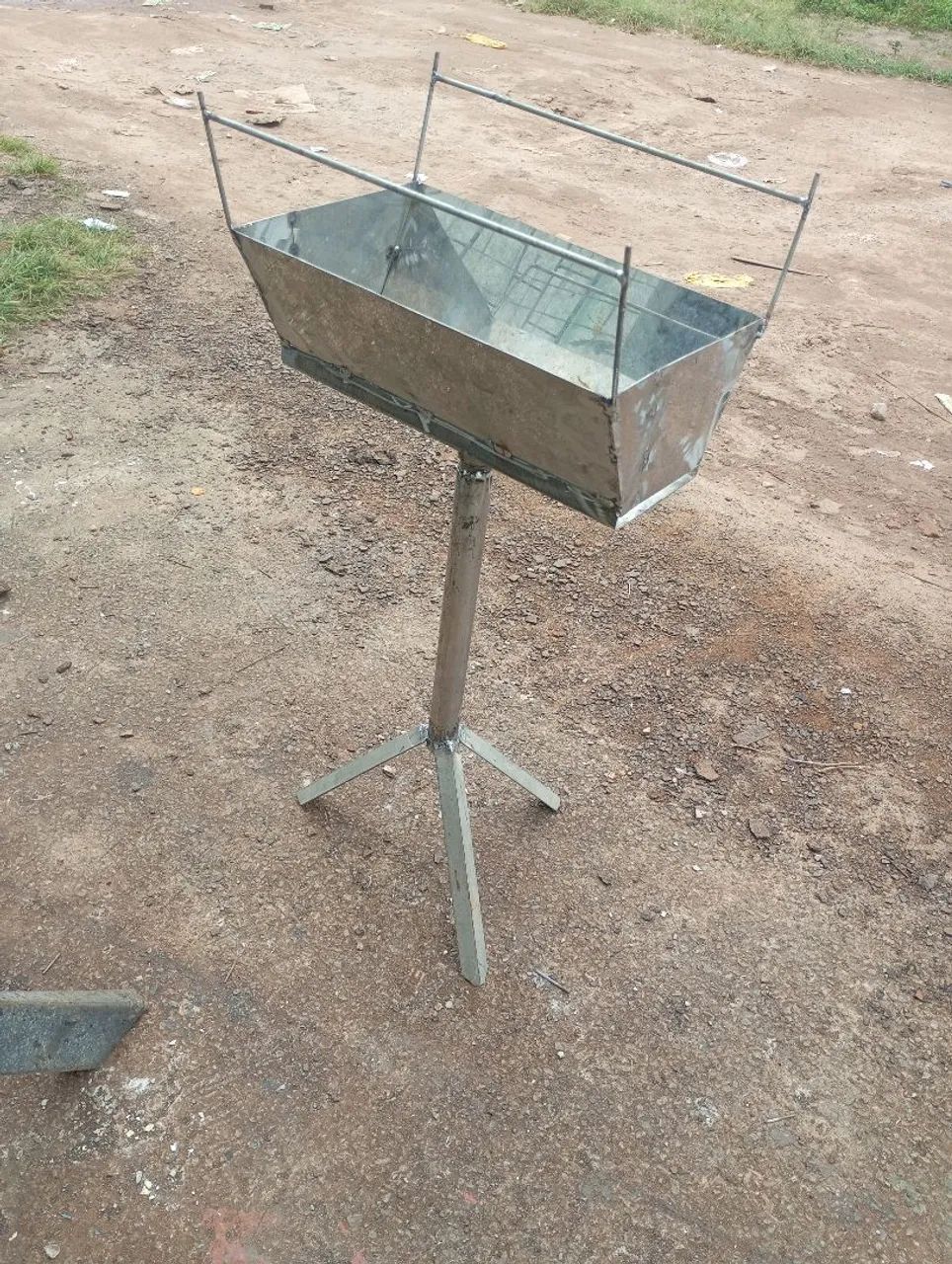 Churrasqueira toda inox 250 pra vender logo  - Foto 2