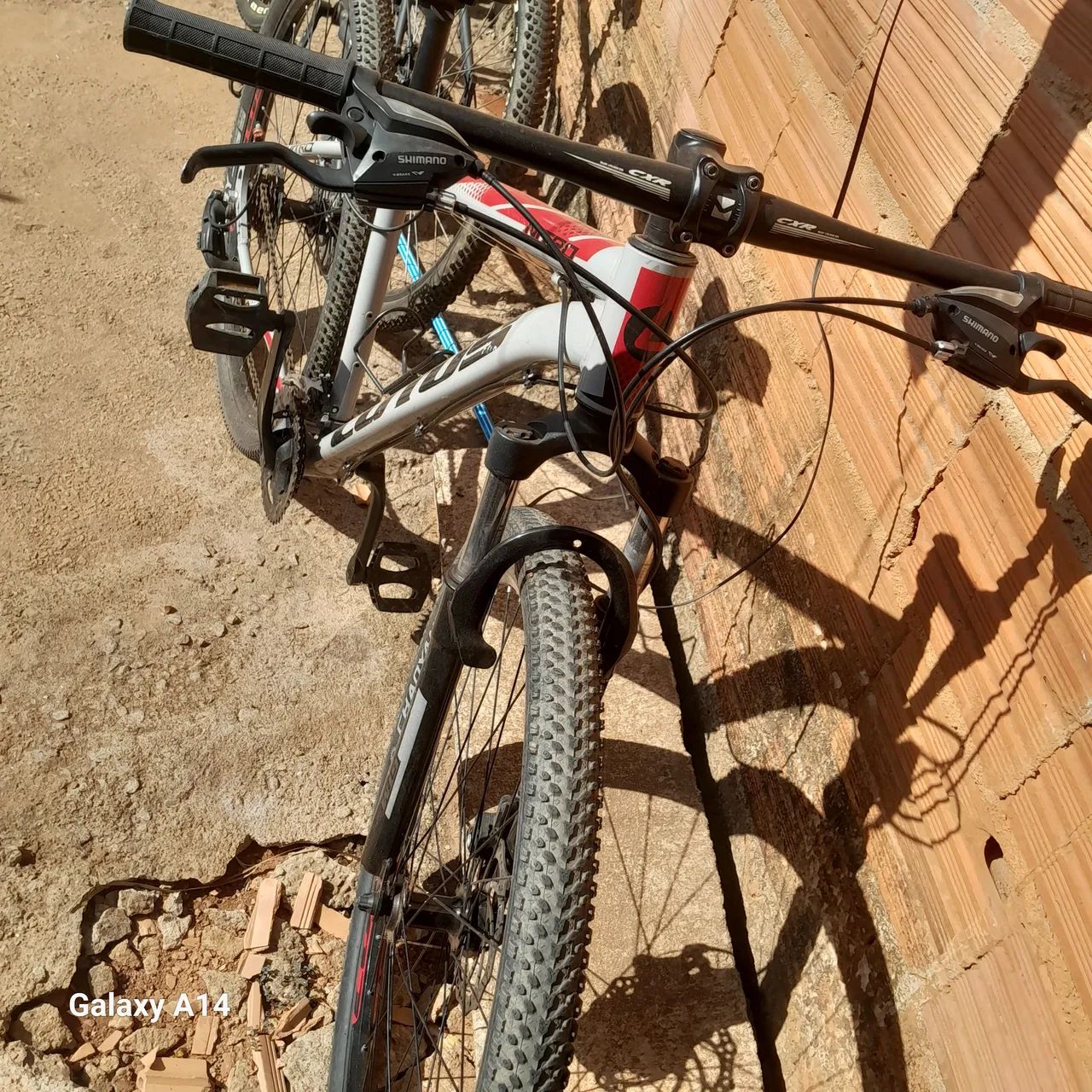 Vende-se duas baike aro 29 
