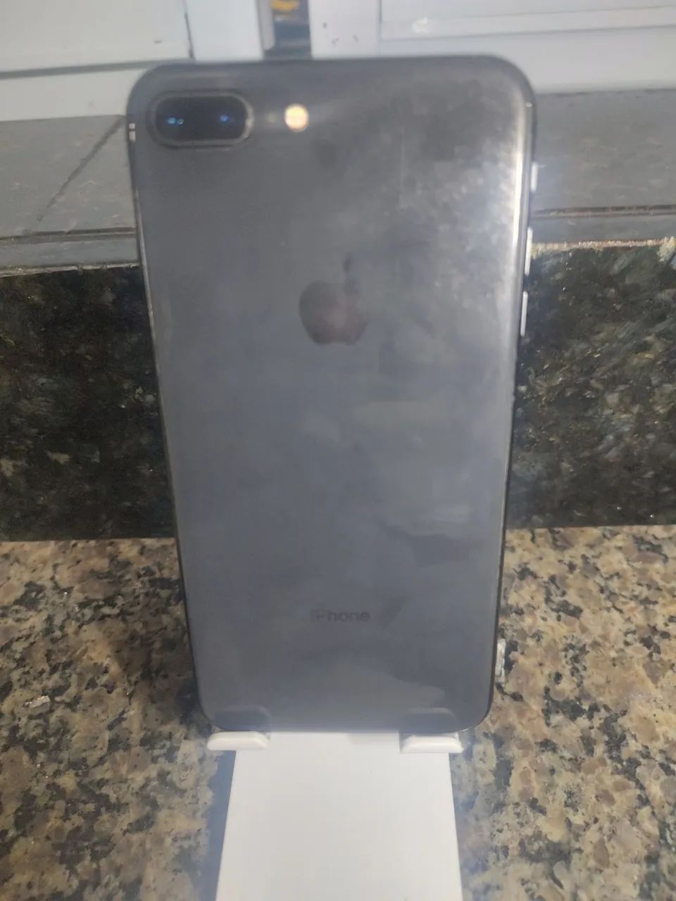 iPhone 8 plus 64GB  - Foto 2
