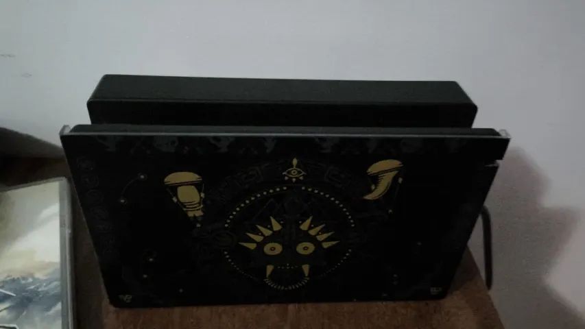 Nintendo Switch 1 + Case Zelda - Foto 2