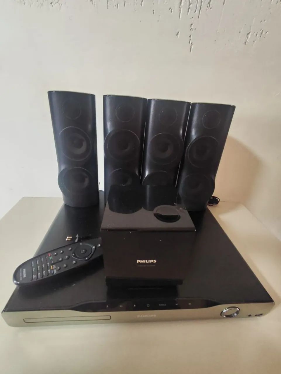 Home theater Philips HTS05590W. - Foto 2
