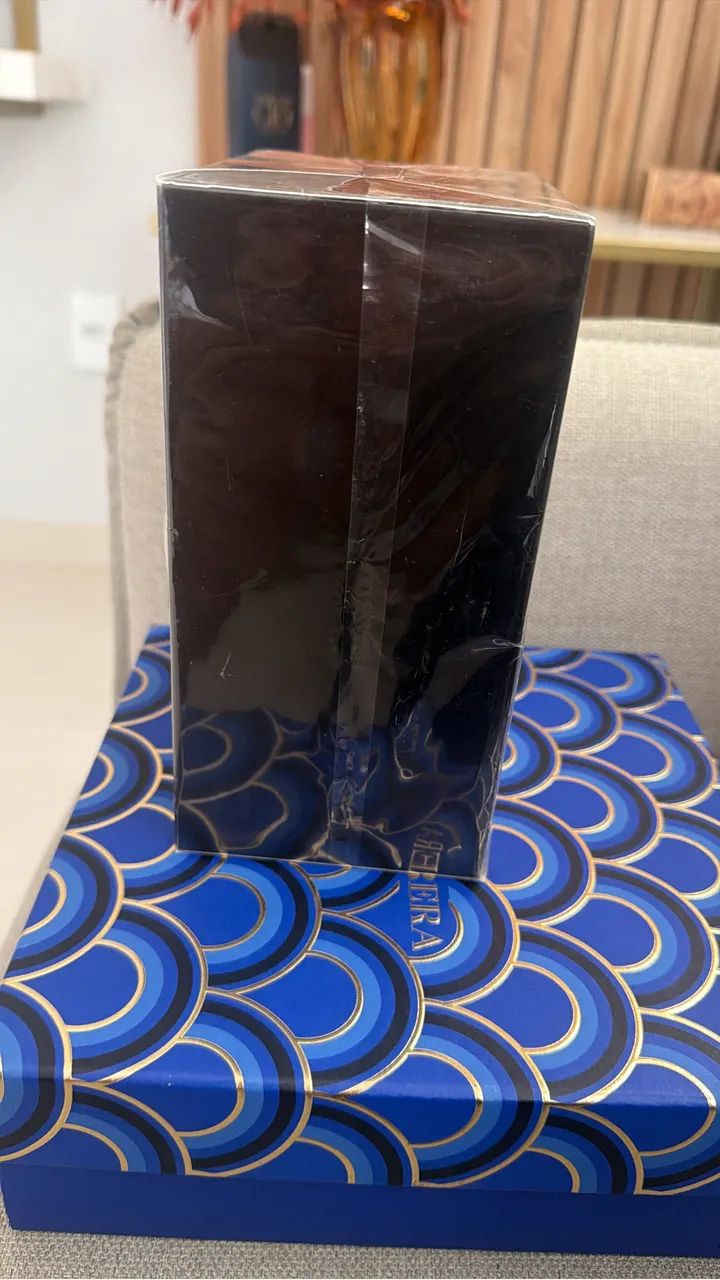 Perfume Árabe Khalid lacrado 