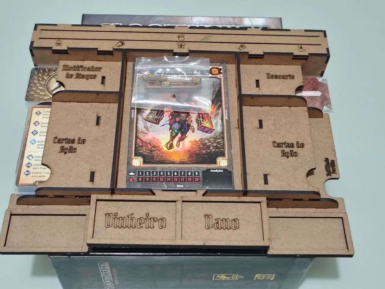 Gloomhaven Presas do Leão + dashboard + insert - Foto 4