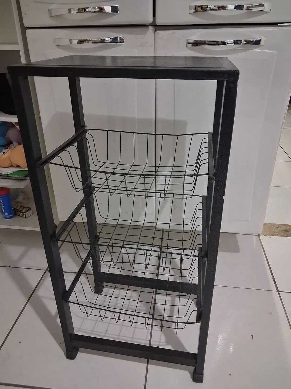 Mesinha fruteira de aço 