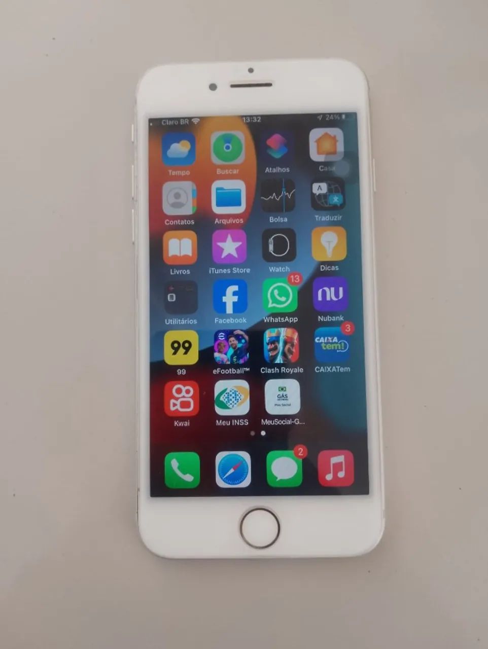 Vendo um aphone 7 normal 128gb 