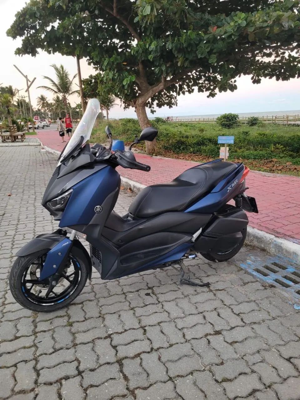 Yamaha X-Max 