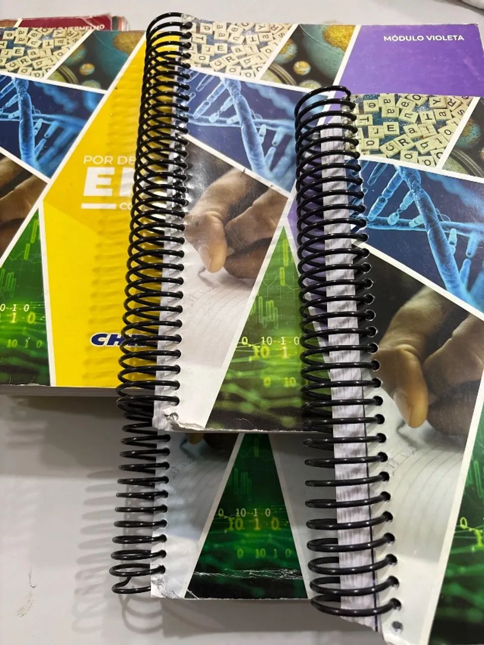 Livros do Chromos Colégio e Pré Enem  - Foto 2