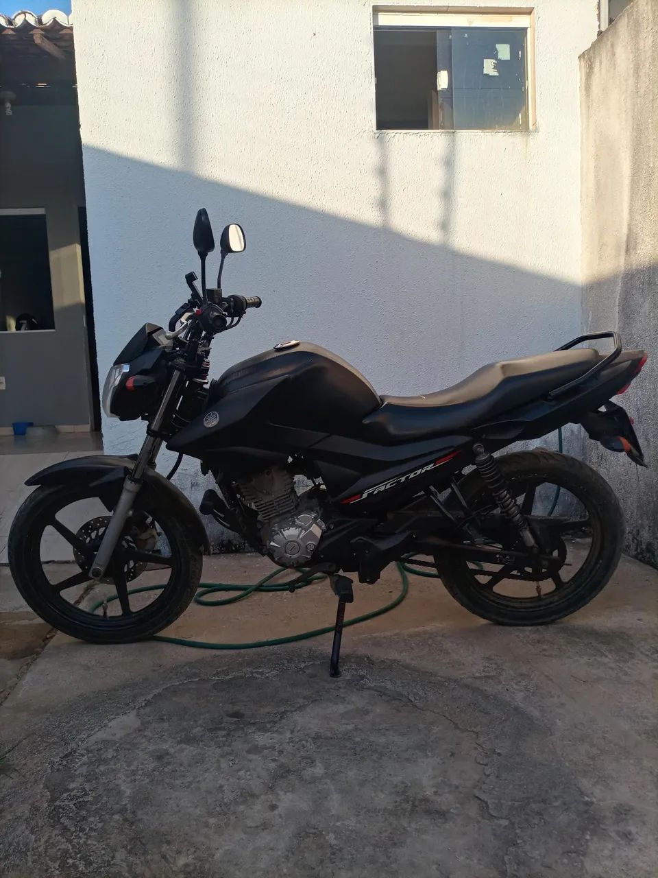 Factor ybr 125 preta  - Foto 3