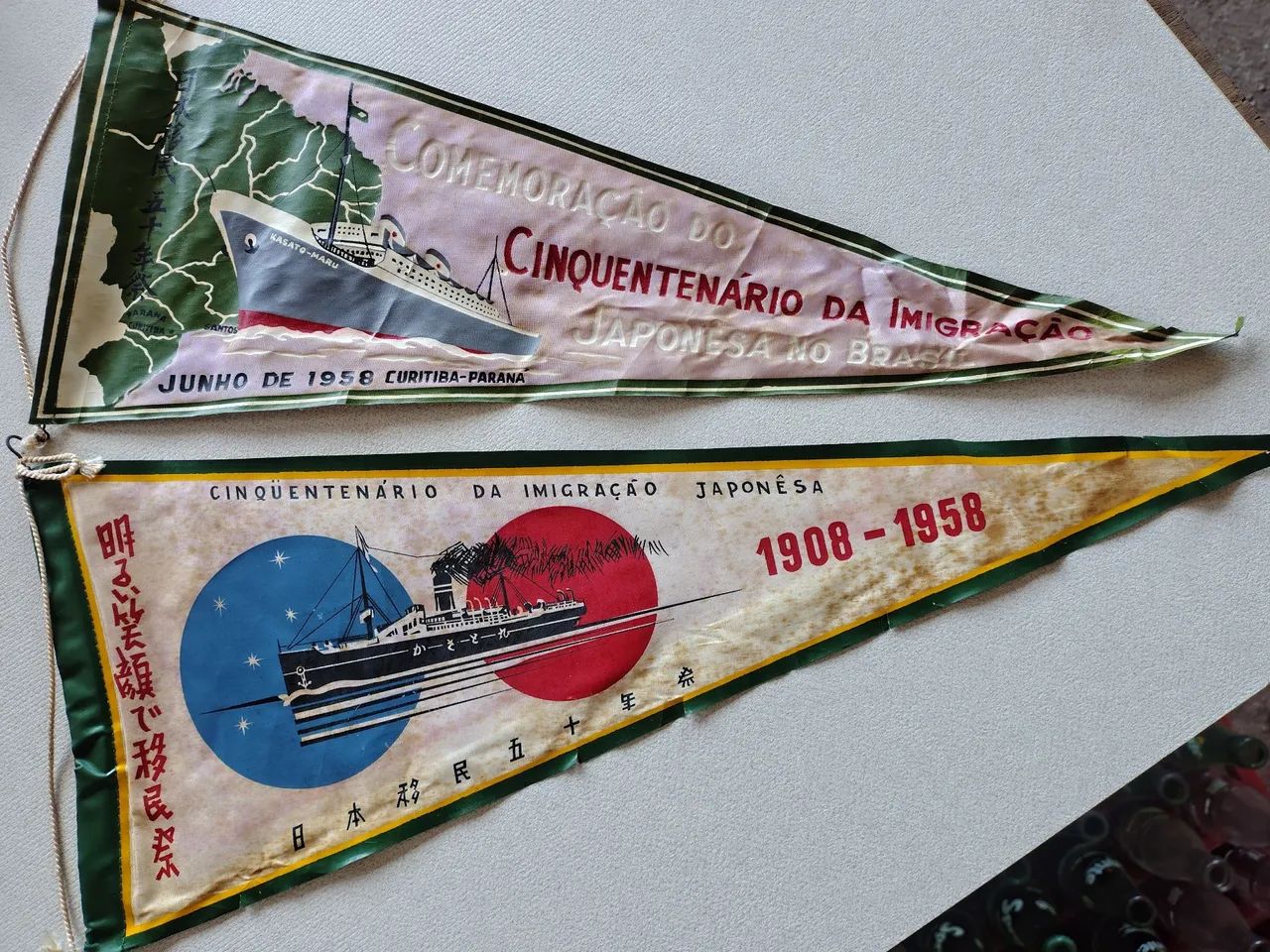 Flâmulas antigas cinquentenário imigração japonesa