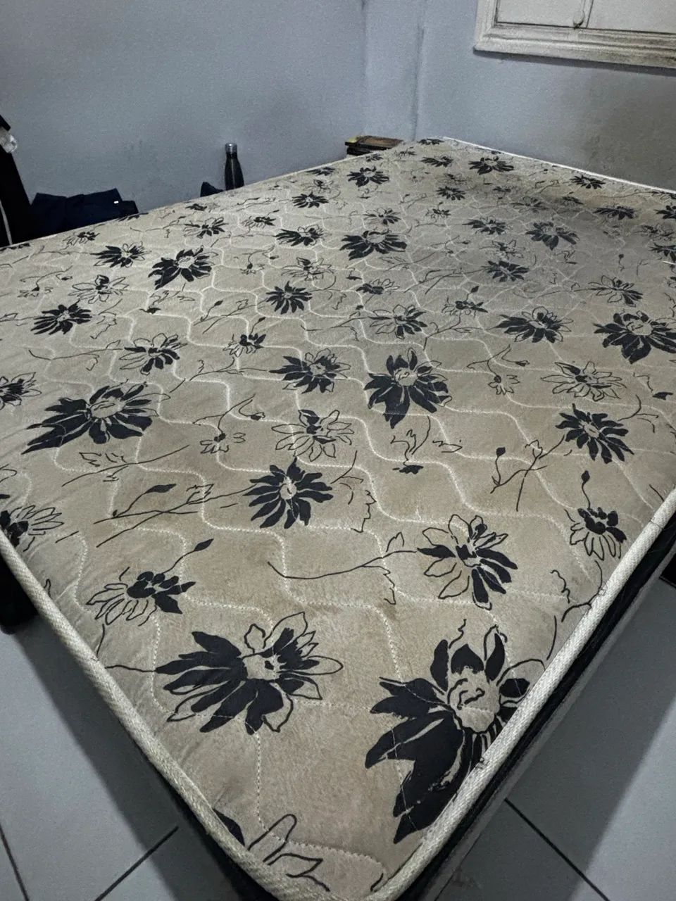 Cama de casal usada box 