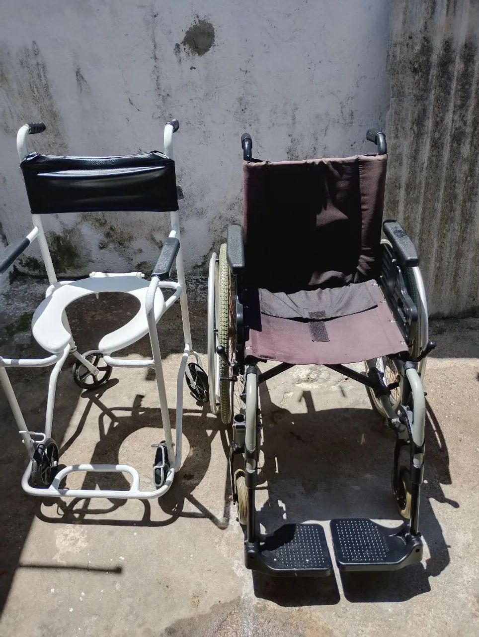 Cadeiras e cama - Foto 2