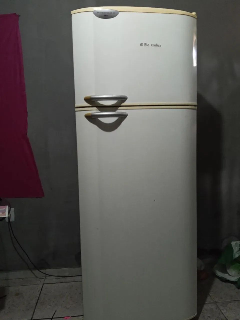 Geladeira Eletrolux ótimo Estado 