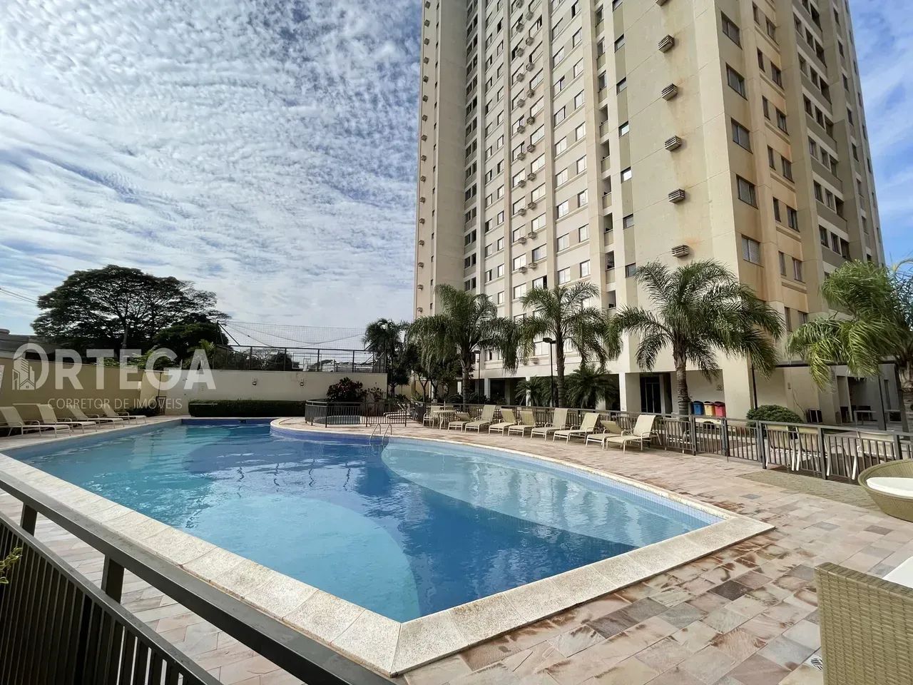 Apartamento para venda com 3 quartos em Maringá - PR - Foto 4