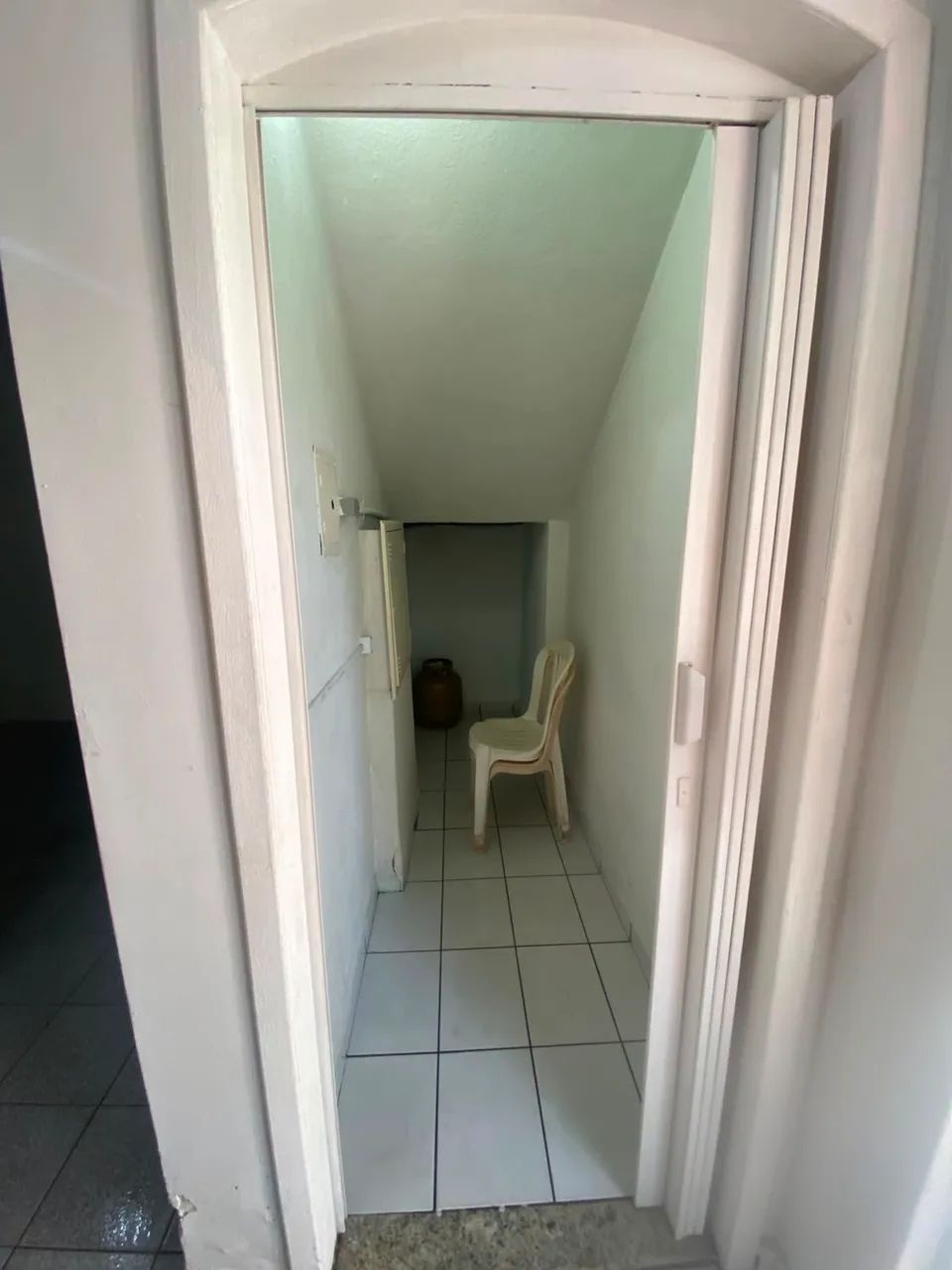 Quitinete Compacta e Prática - Ótima Localização - Foto 2