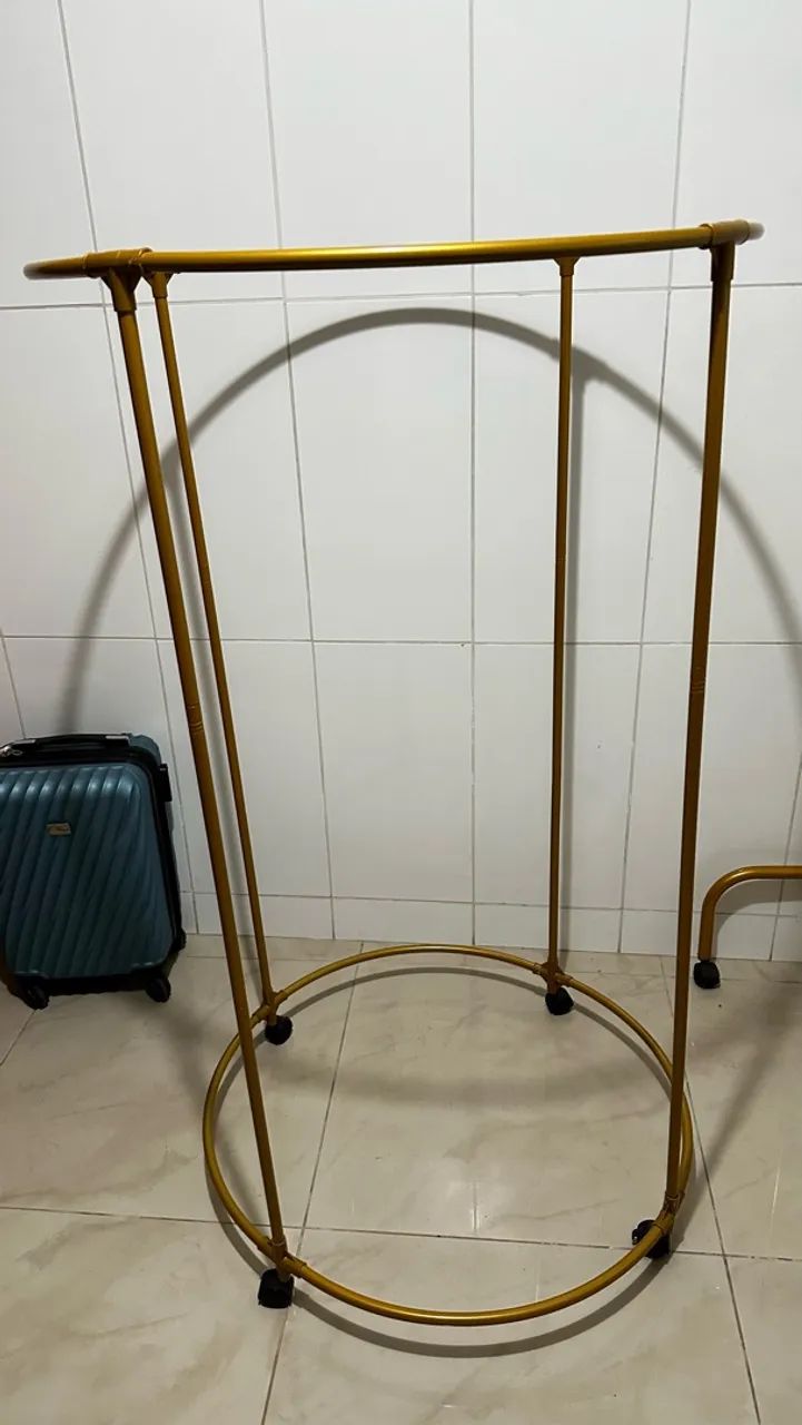Arara de roupa  - Foto 3