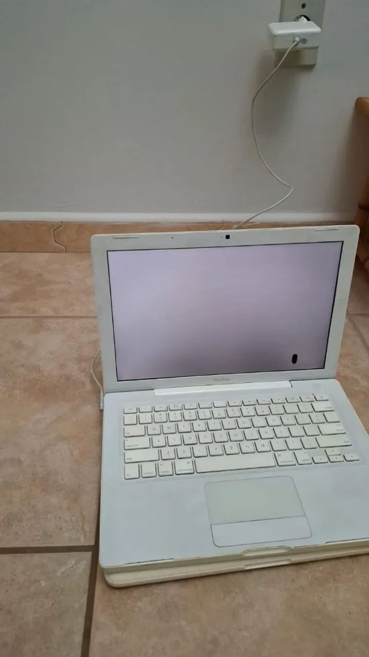 LOTE 2x MacBook Branco - Para Peças / Retirada de Componentes - Foto 5