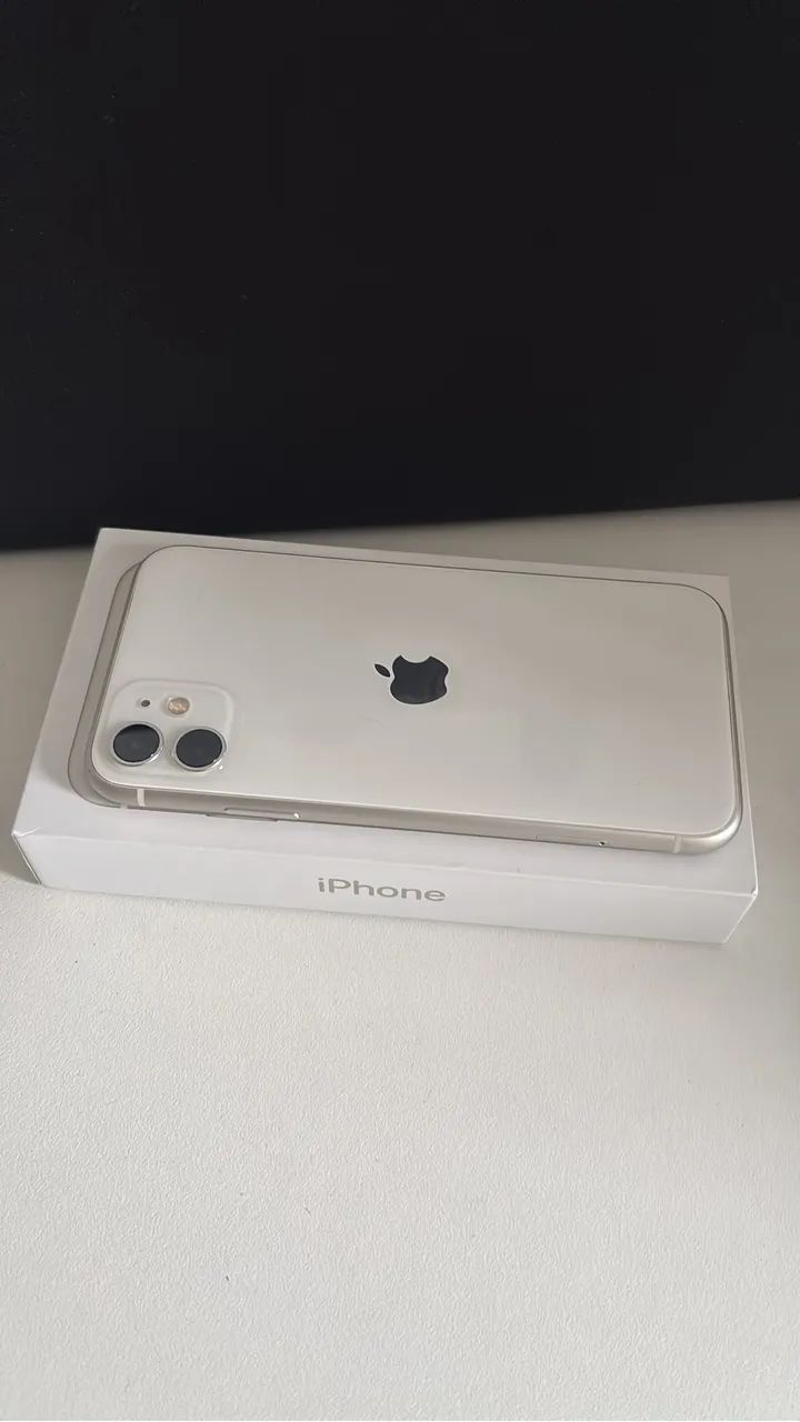 IPhone 11 - IMPECÁVEL  em Estado de NOVO