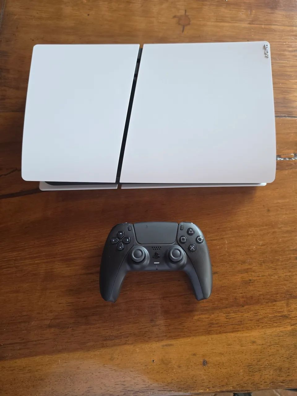 PS5 Slim com 5 meses de uso