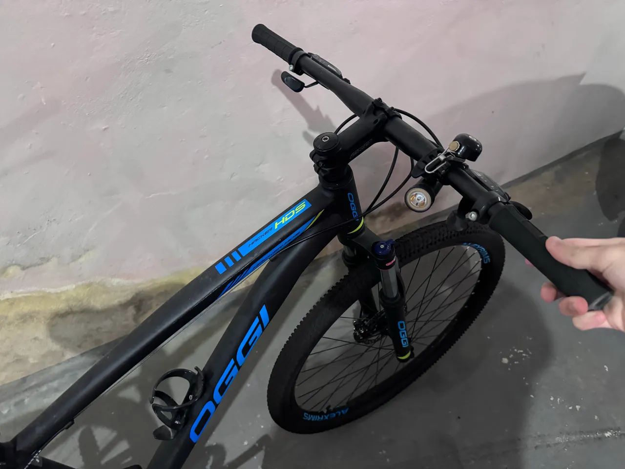 Bicicleta Oggi Hacker HDS Aro 29 - Praticamente Nova - Foto 5