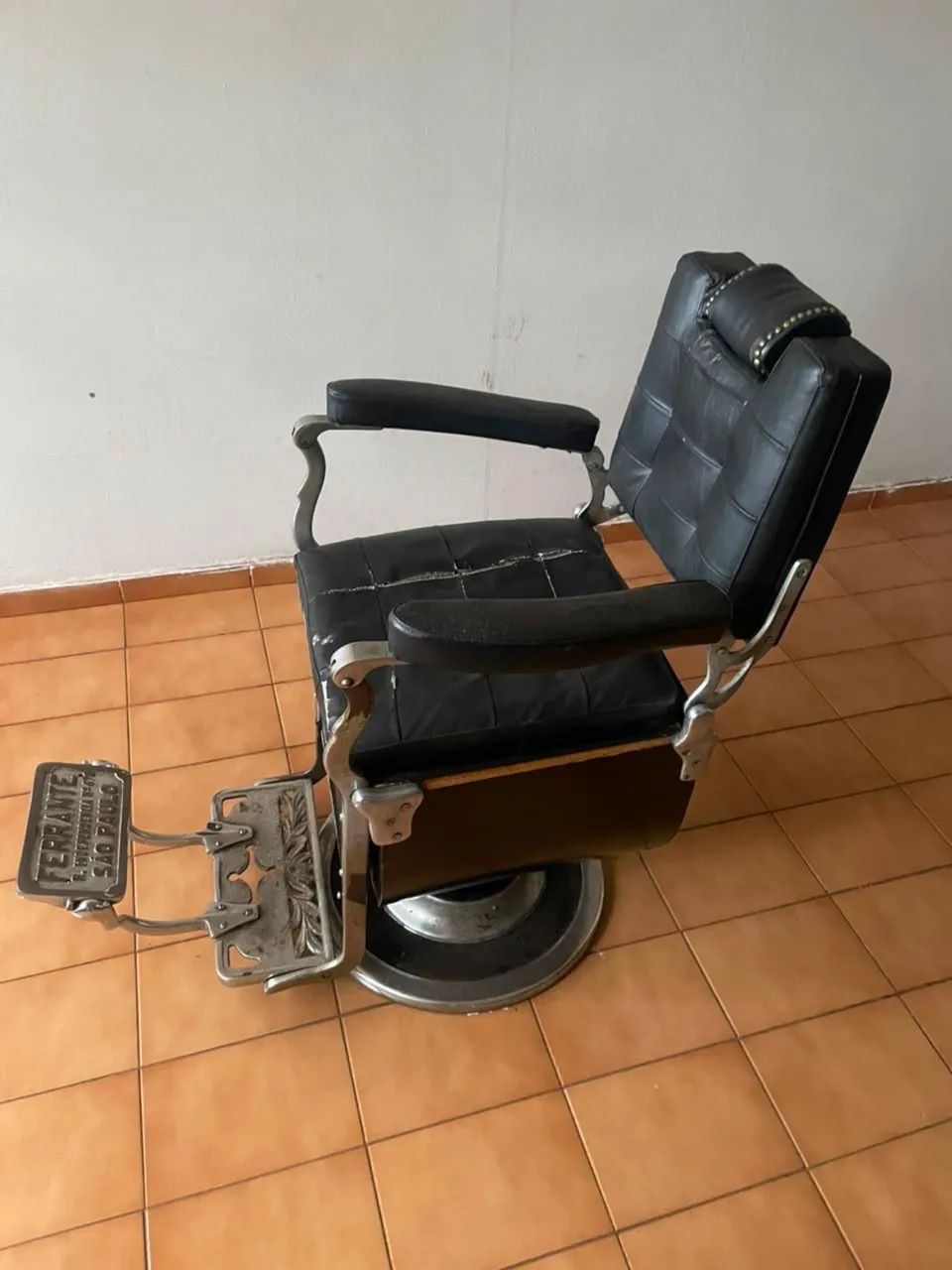 Cadeira Ferrante antiga  - Foto 3