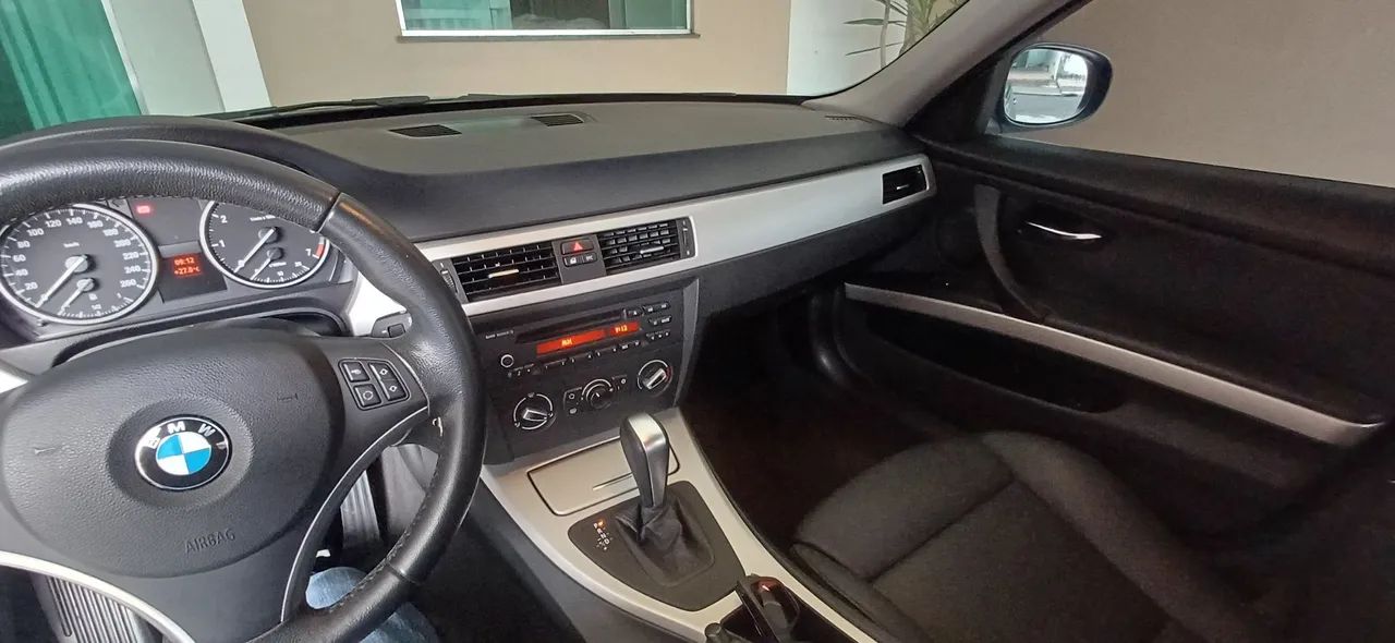 BMW 320I A 2011 - Foto 4