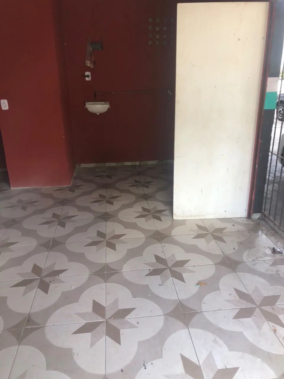 Aluga-se ponto comercial no Icui 