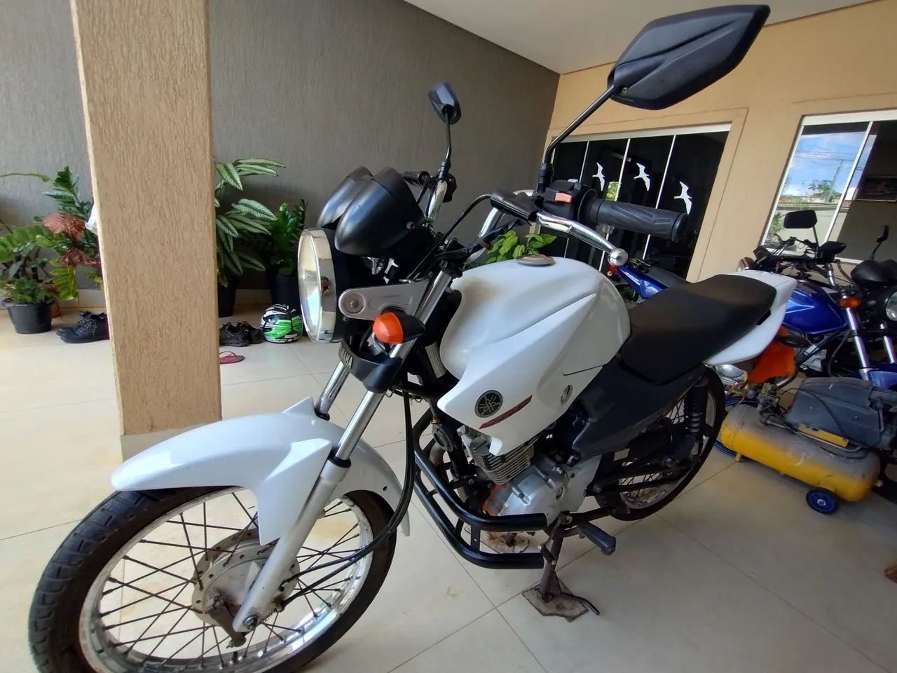 YBR factor 125 Branca  - Foto 2