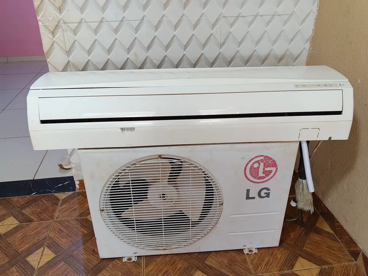 LG 18 mil BTUs 