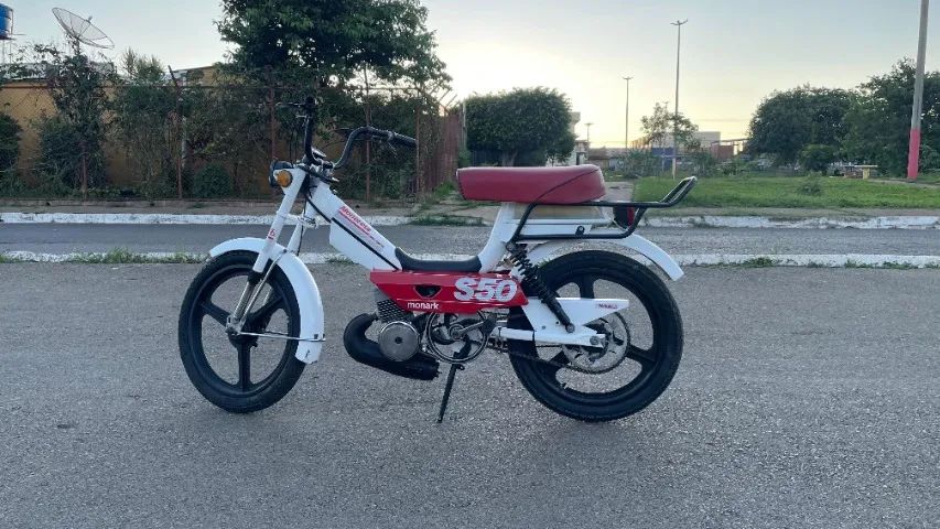 Mobilete Monark
