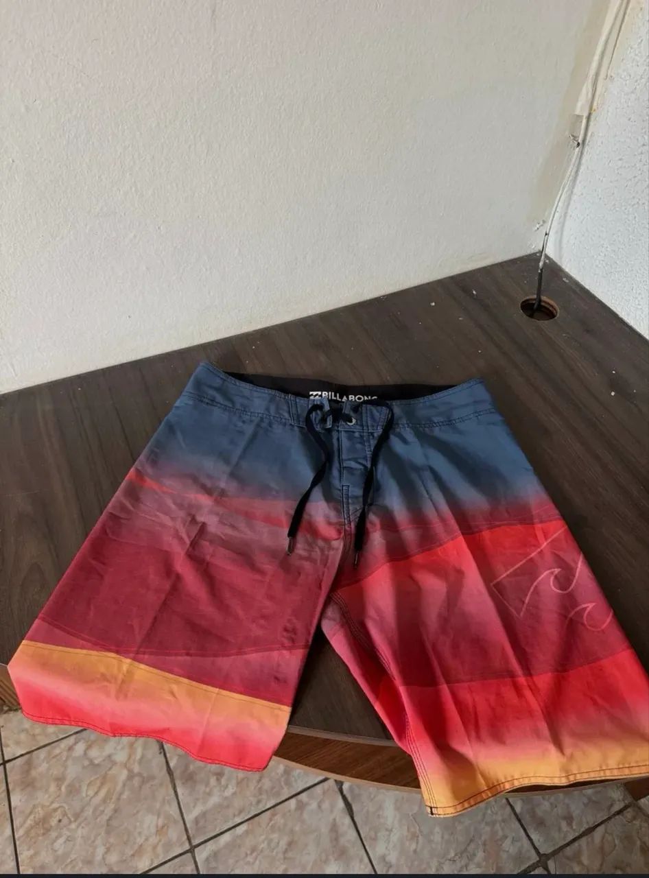BERMUDAS BOARDSHORT OSKLEN, HURLEY, BILLABONG, TAMANHO 46, 42, 40  ,CADA UMA R$150,00 - Foto 3