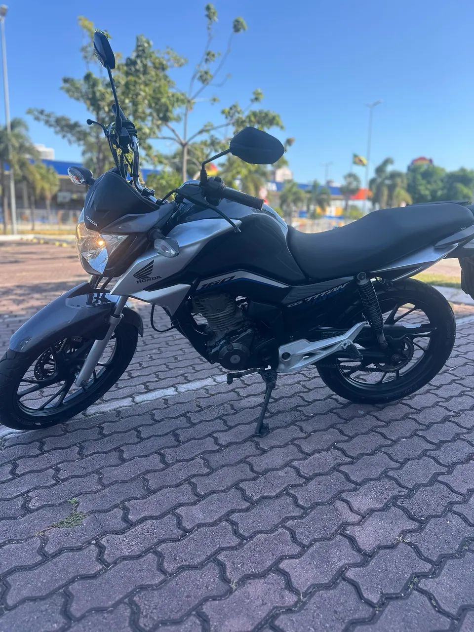 TITAN 21/22  - Foto 2