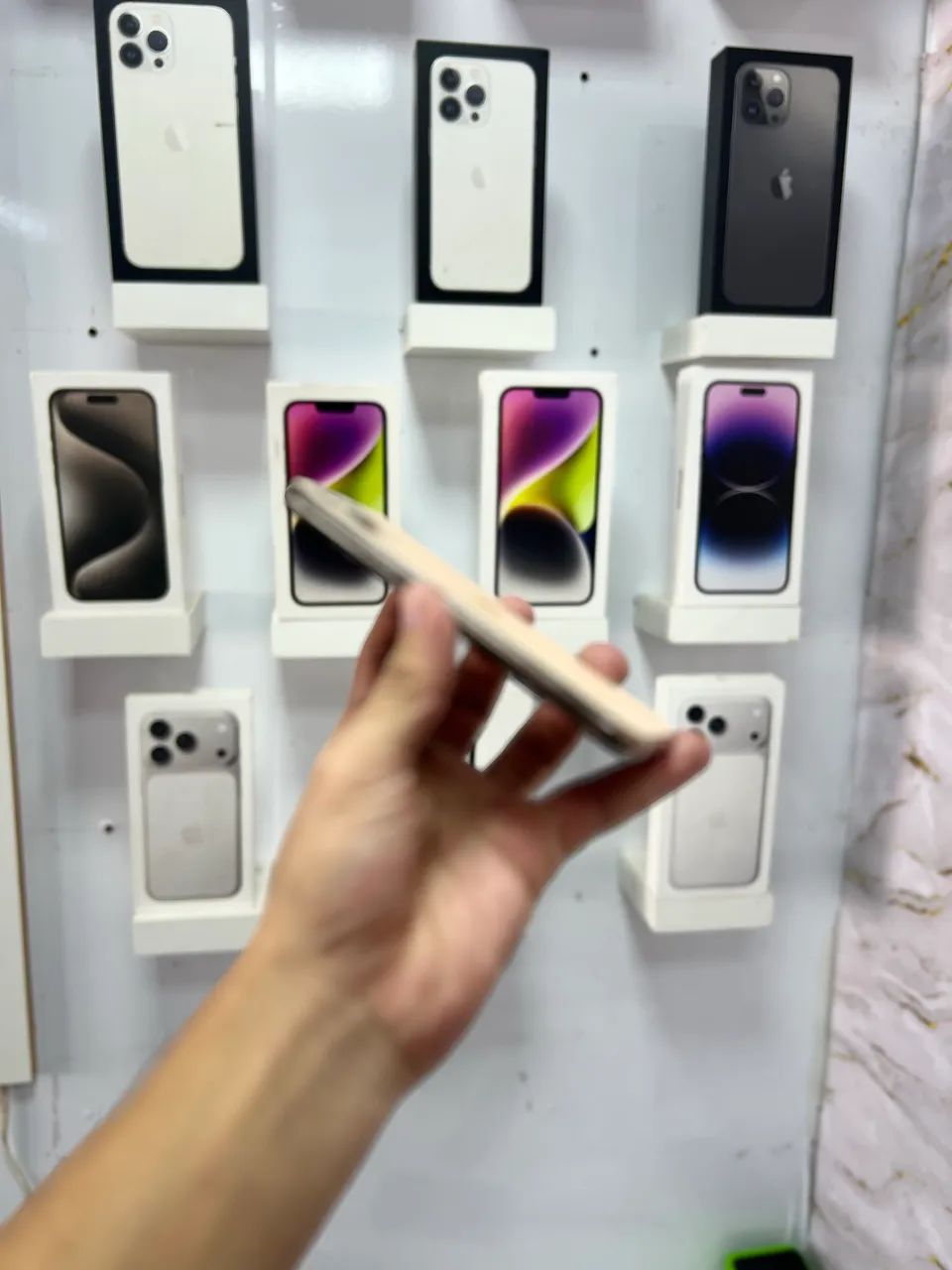 iPhone 11 Pro - 64GB ( Gold )  - Foto 2