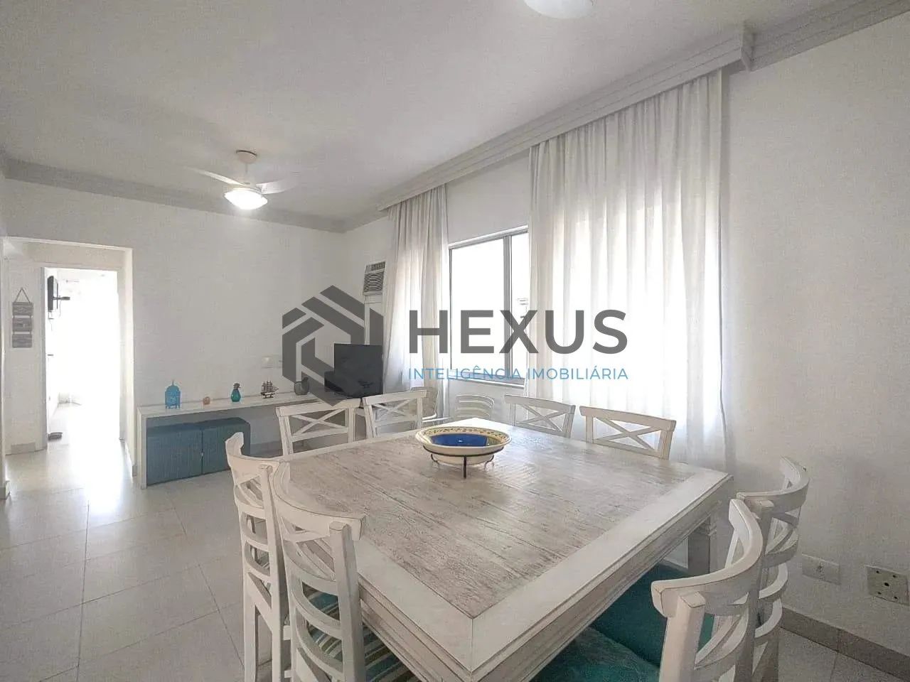 Apartamento com varanda e lazer na Enseada, Guarujá - Foto 4