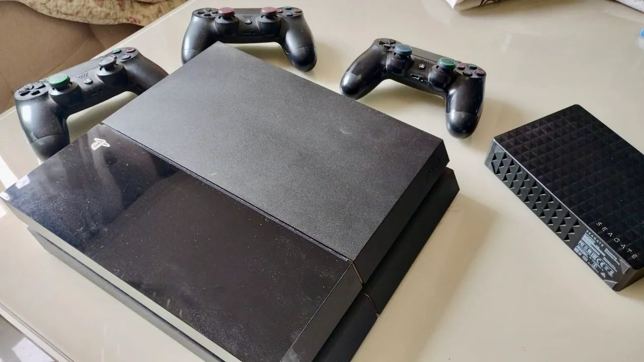 Playstation 4 completo com 3 controles PS4 - Foto 2