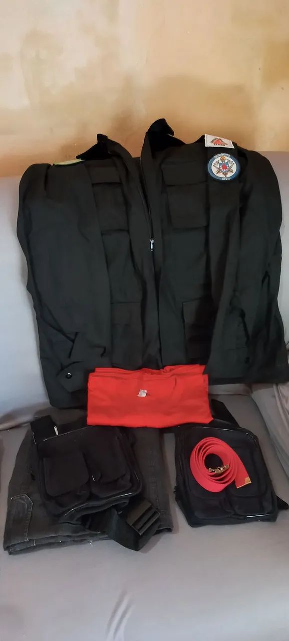 Roupa de bombeiro civil - Foto 2