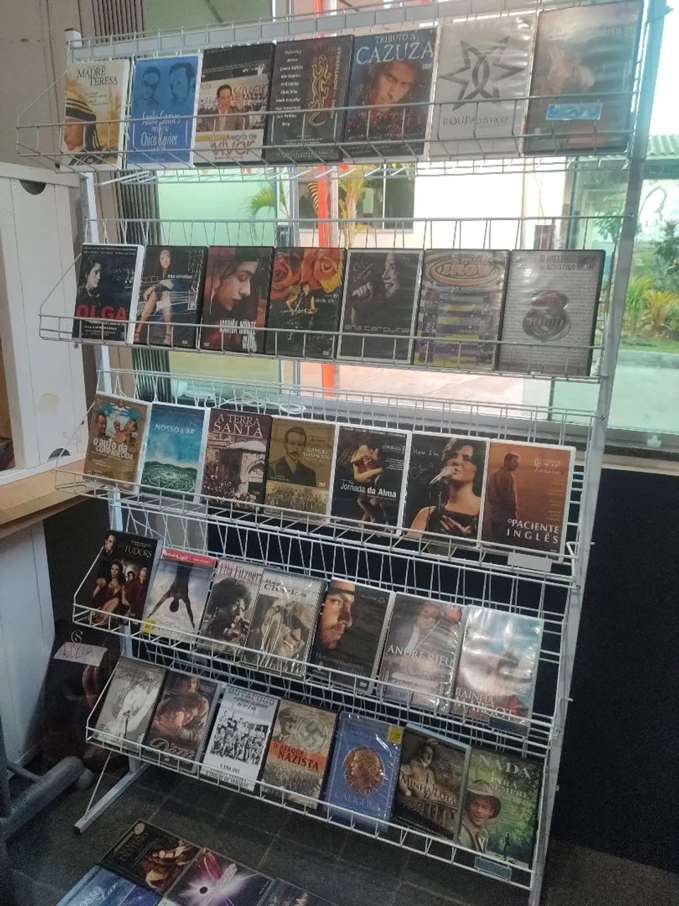 Dvd' s diversos filmes e shows para colecionadores  - Foto 2