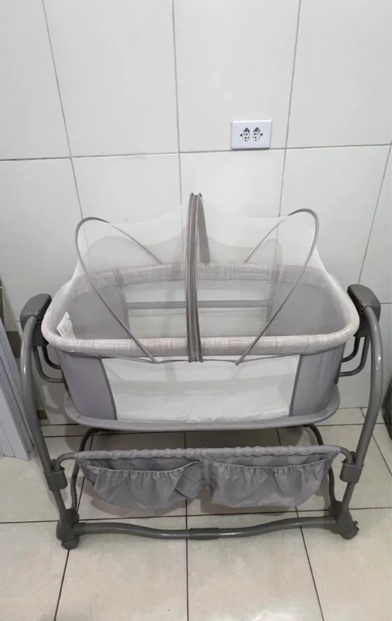 Berço Mastela com balanço automático e bluetooth 