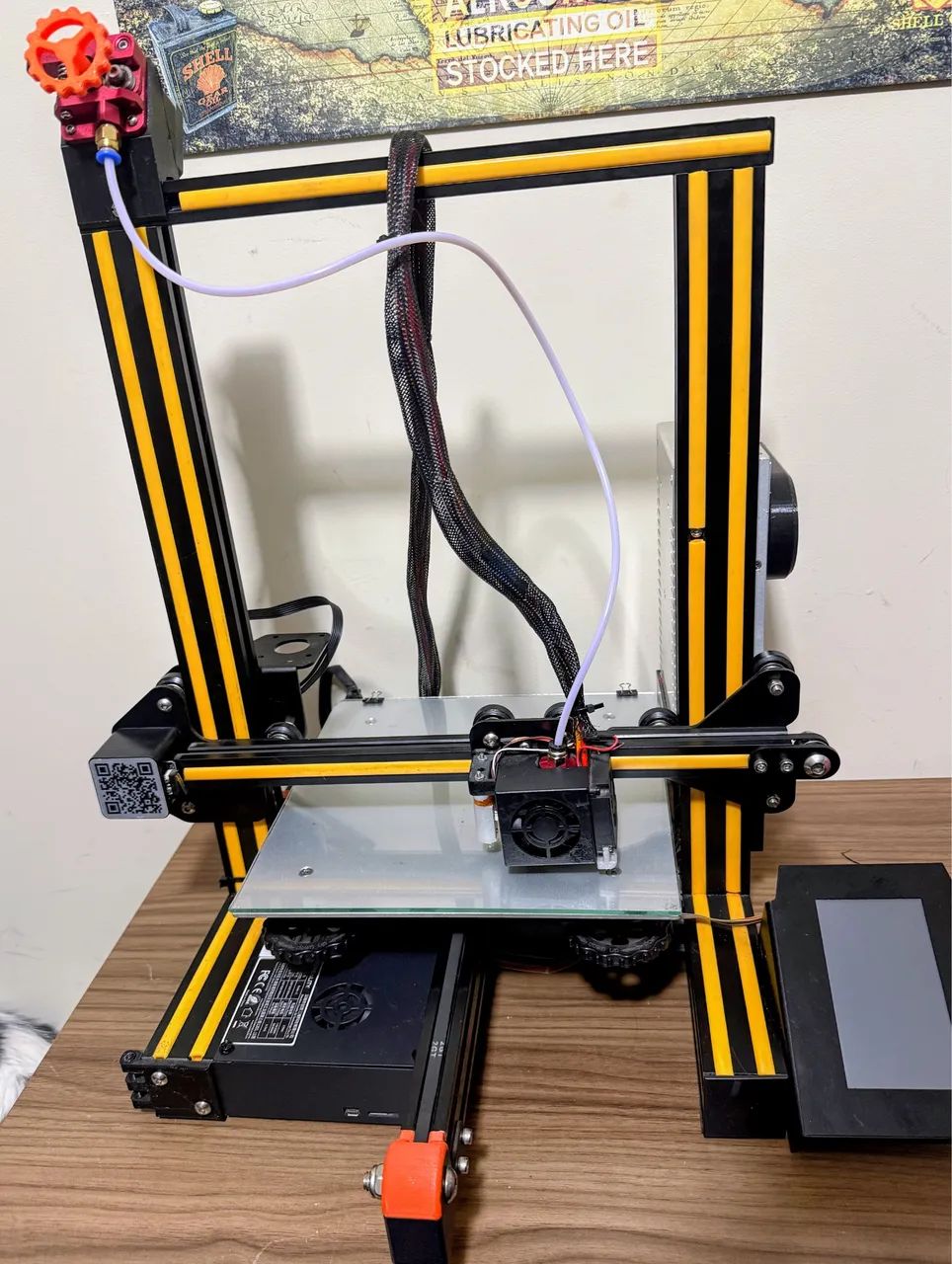 Impressora 3D Creality Ender 3 V1 - Super Equipada (Touchscreen + Auto Level)