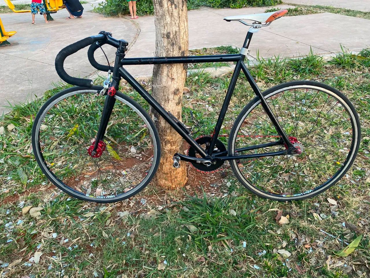 Bicicleta Marcha Fixa Selin original Fizik Antares Essa bike