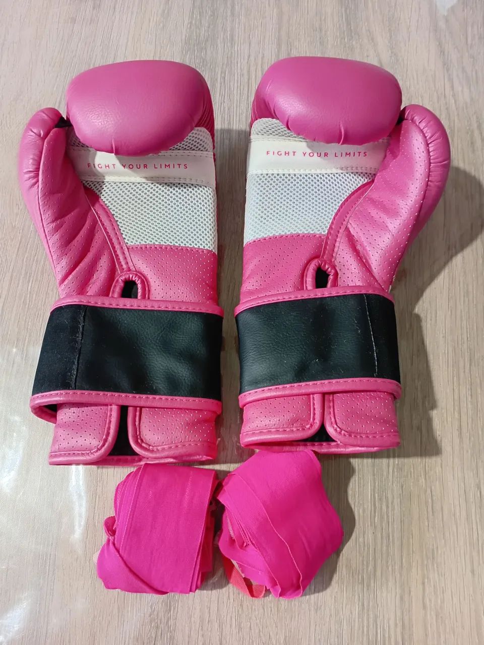 Luvas de boxe e Atadura(de presente) Décathlon  TRNG 8OZ - Foto 2