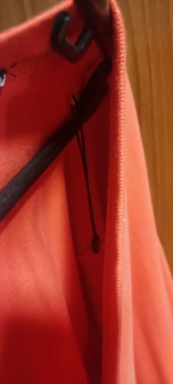 Camisa em gola "V" da Tommy Hilfiger Plus Size (x2) - Foto 5