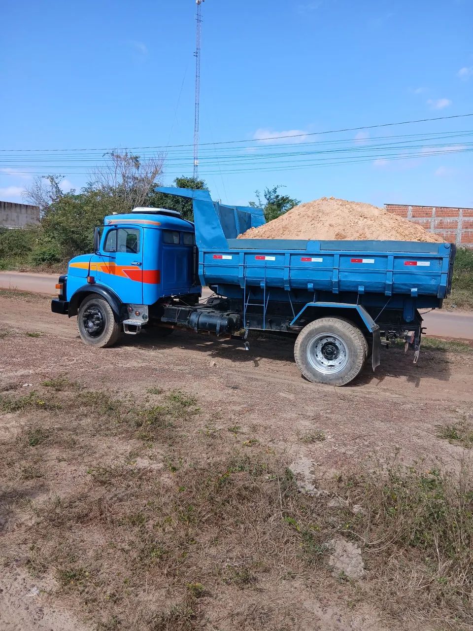 Vendo de aterro e areia 