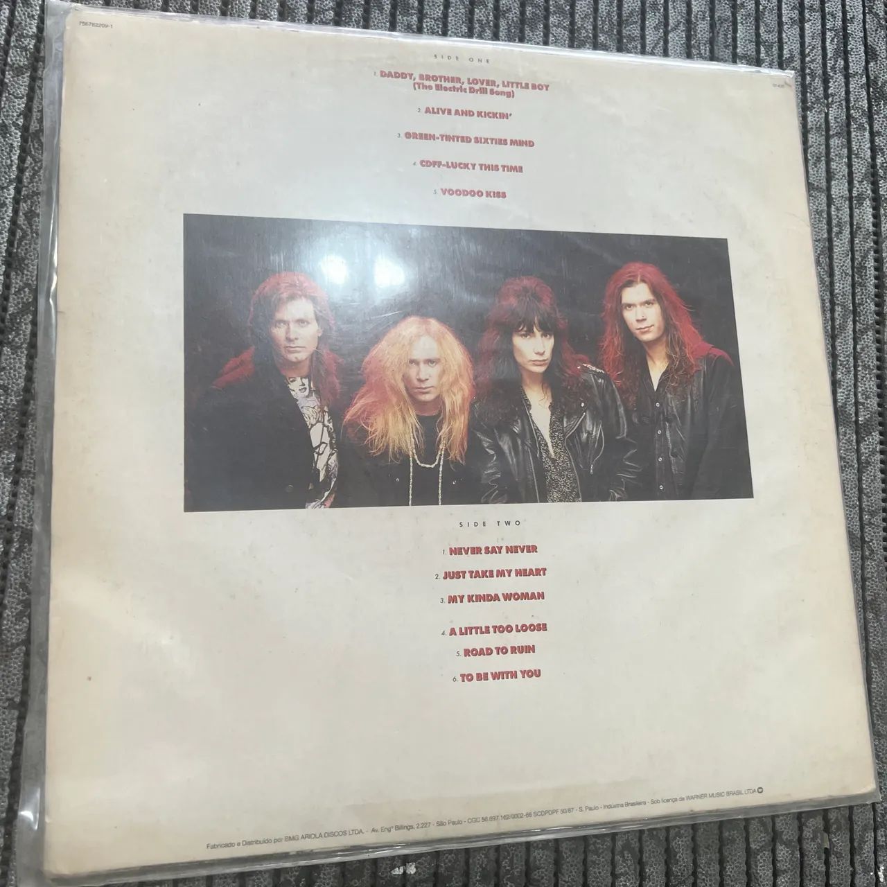 Vinil Disco Mr BIg Lean Into It Autografado Eric Martin - Foto 3