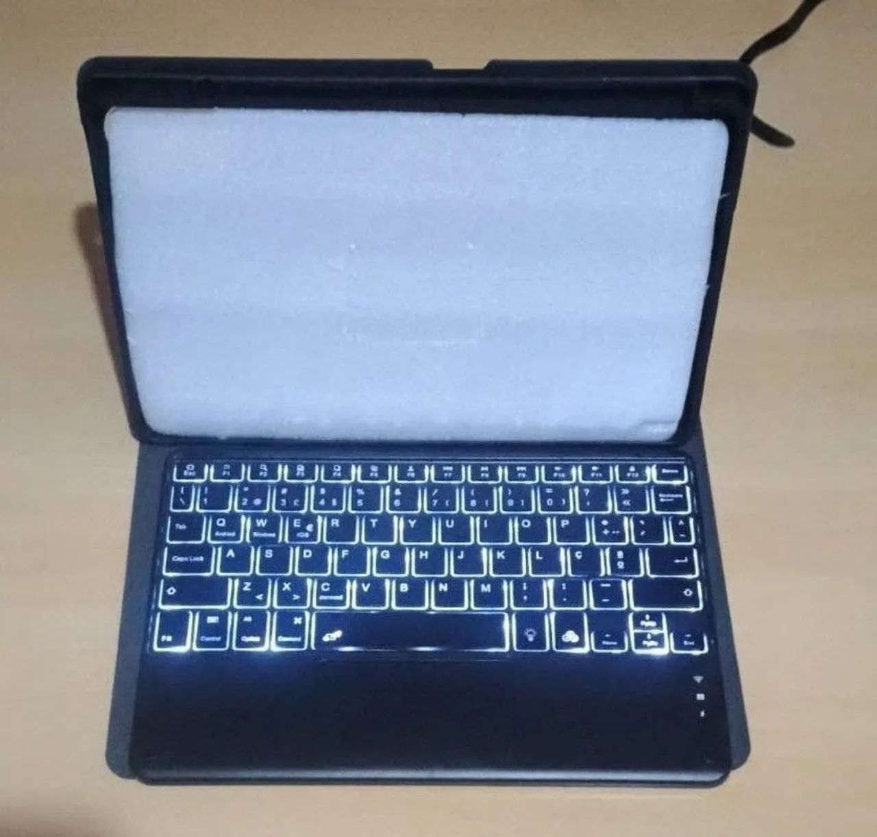 Capa com teclado retroiluminado para Redmi Pad 2 - Foto 5