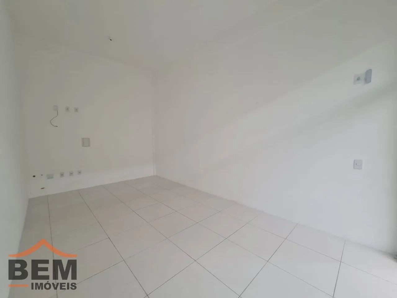 Sala para alugar no bairro Cedros em Camboriú/SC - Foto 3