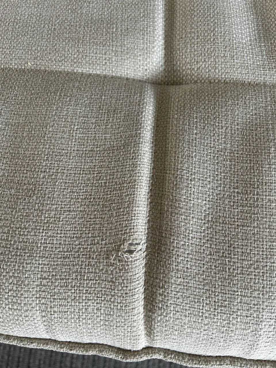 Sofá em linho cru com  2,40mts  - Foto 2