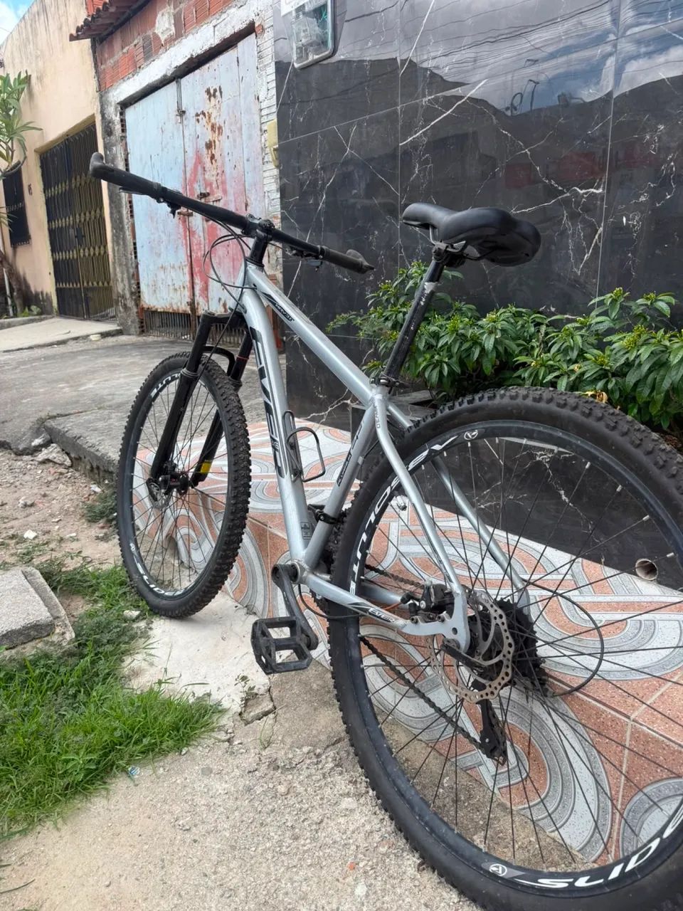 Vende-se aro 29