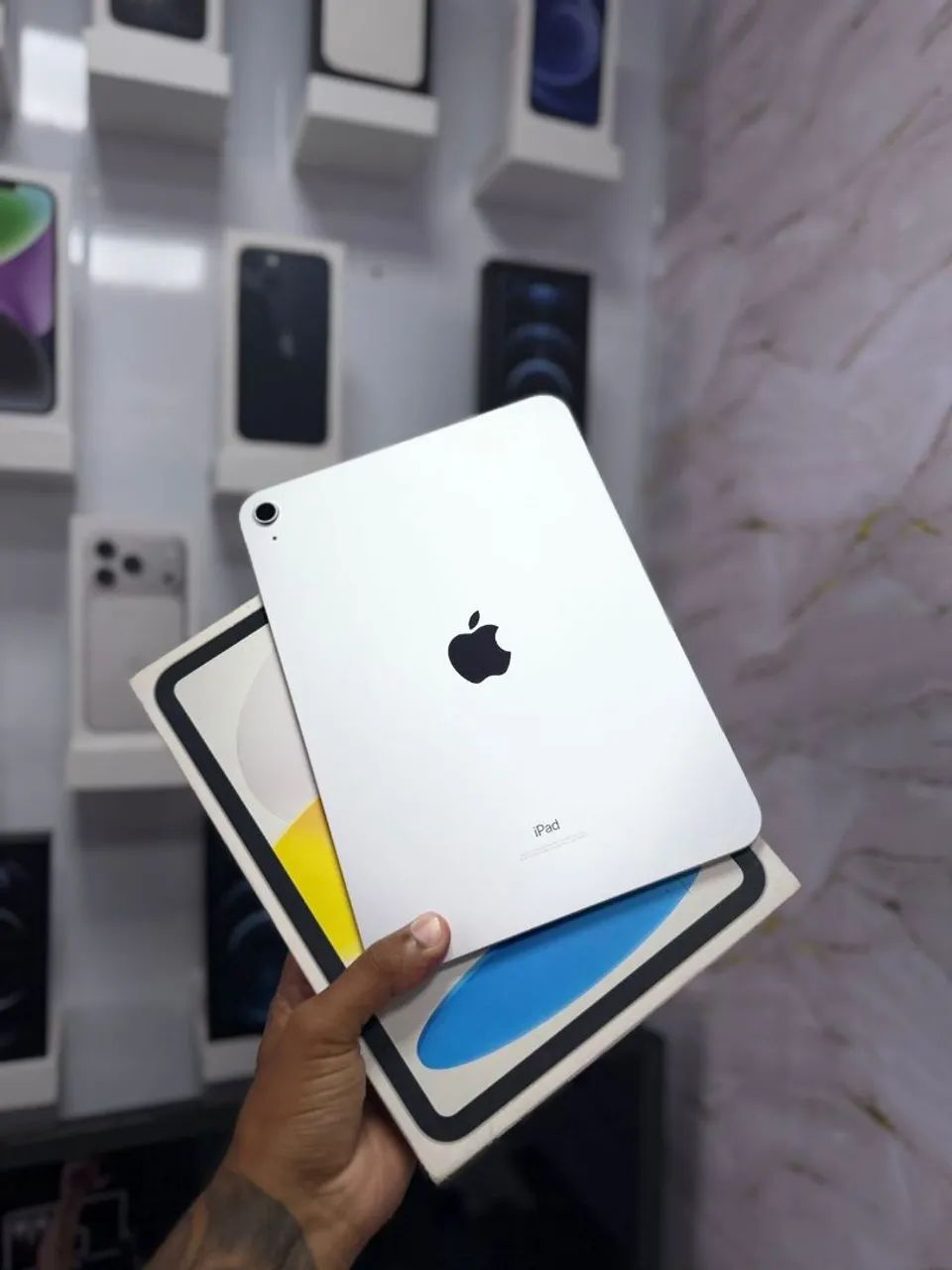 IPAD 10 64GB<br>R$ 1.950,00